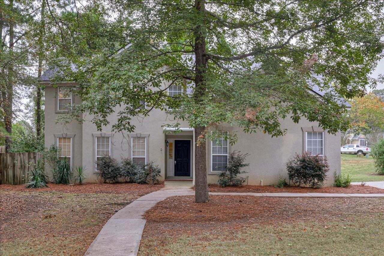 602 Barberry Ct - Photo 7 of 45