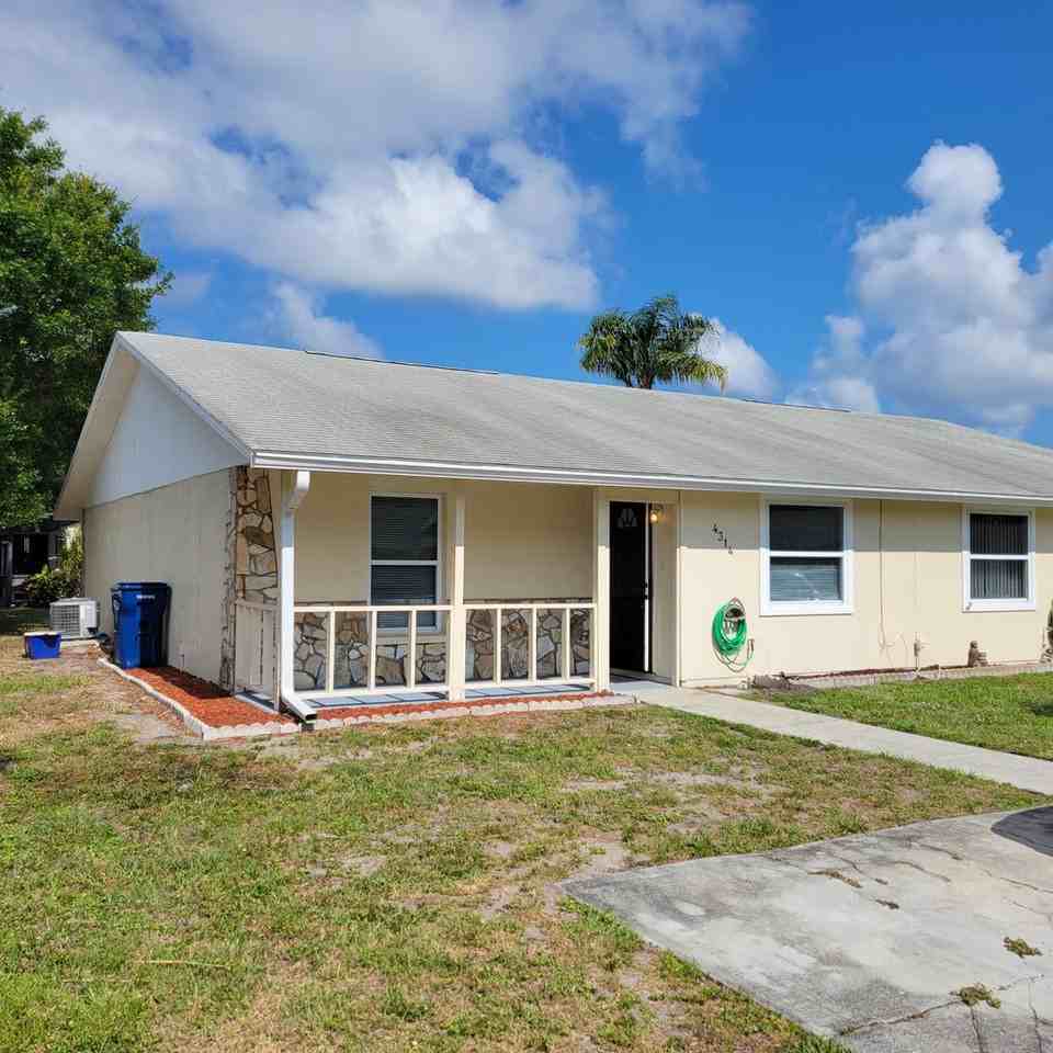 4314 78th St W - Photo 3 of 13