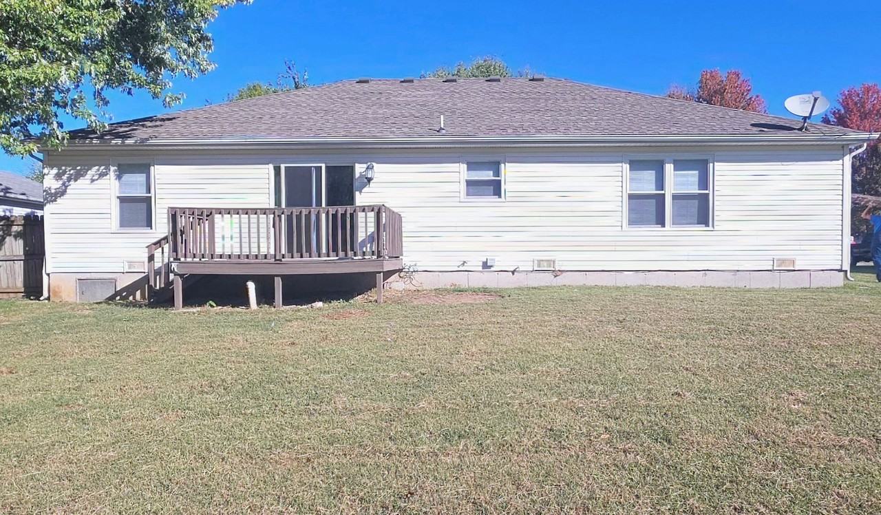 809 S Sunmeadow Dr - Photo 2 of 10