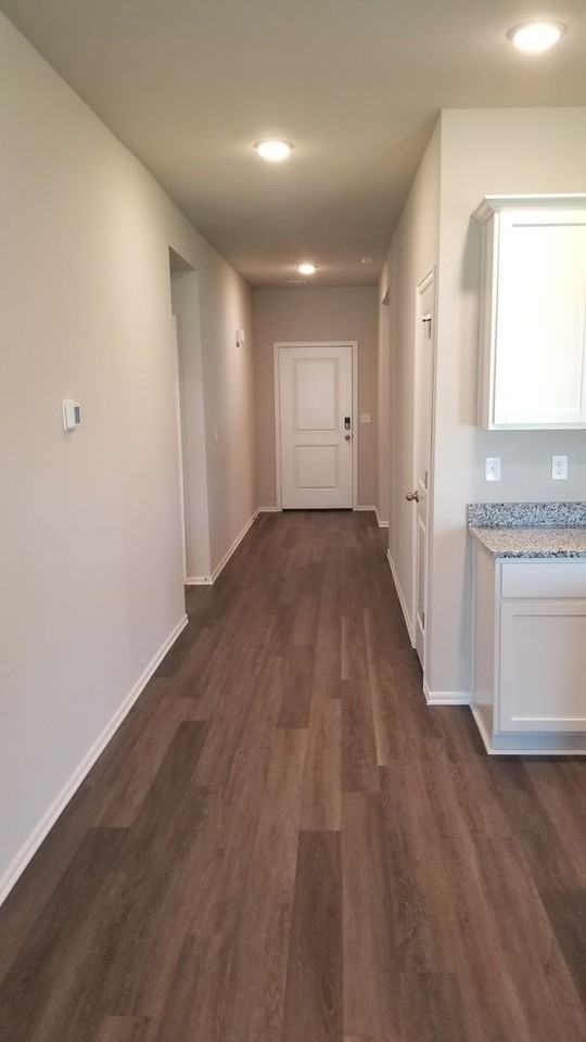 3206 Roman Cir - Photo 2 of 38