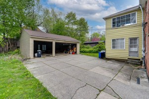 featured image of 17727 Chagrin Blvd