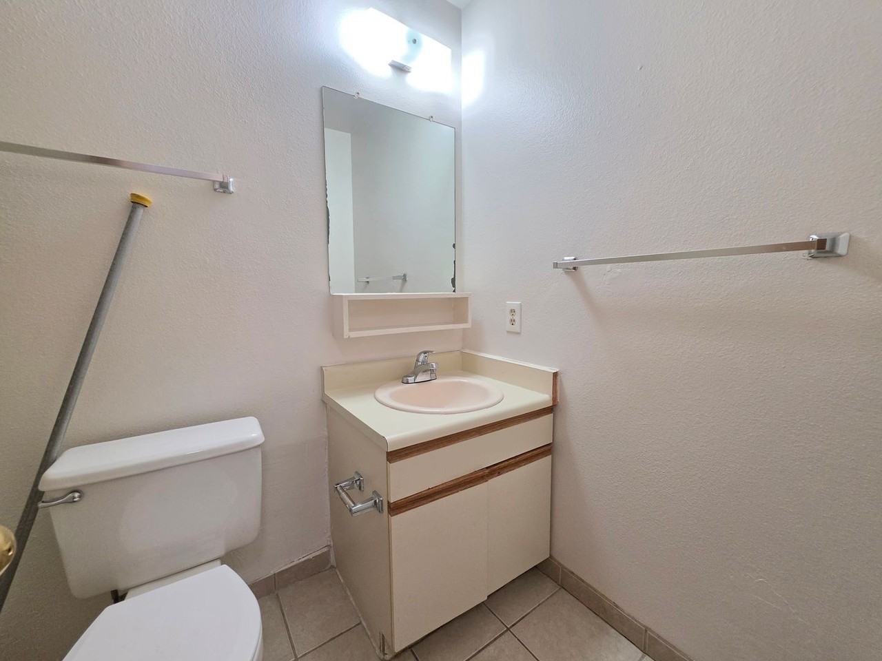 2320 Goss - Photo 7 of 50