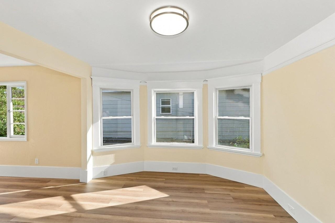 1631 Josephine St - Photo 5 of 26