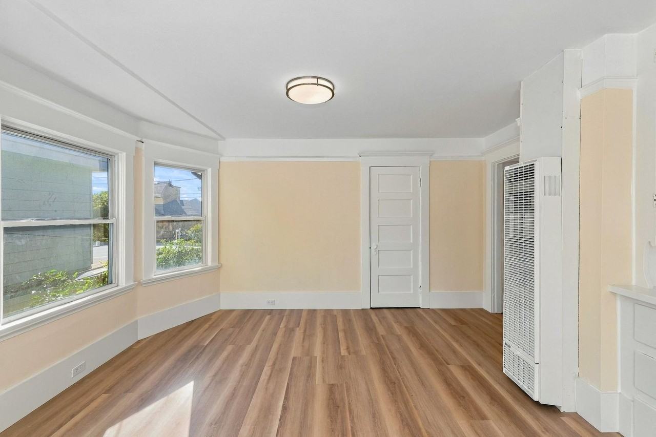 1631 Josephine St - Photo 7 of 26