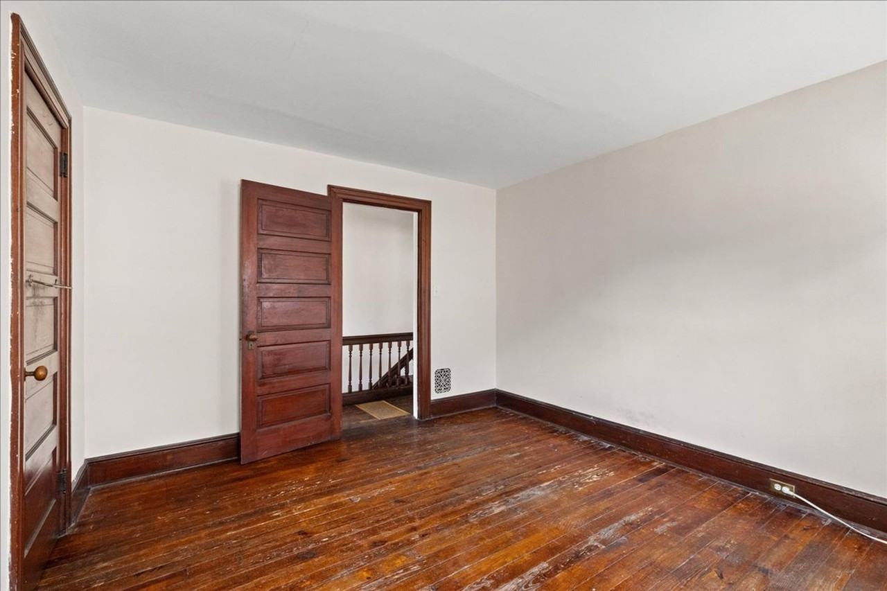 60 Wiggins St - Photo 4 of 20