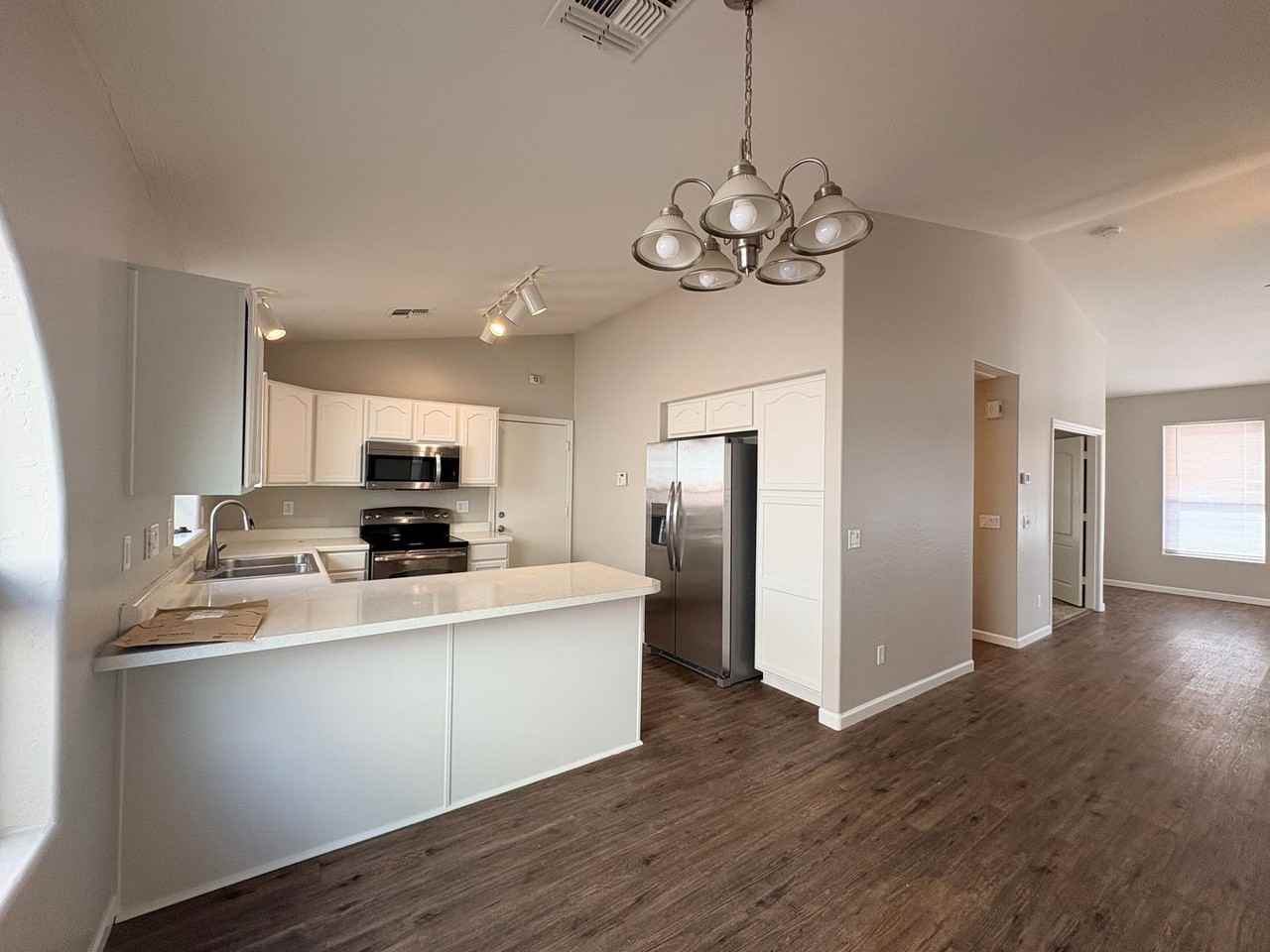 86 W Gold Dust Way - Photo 3 of 19