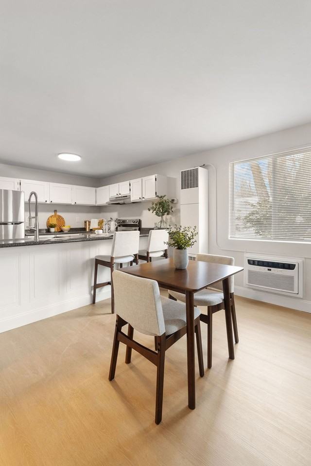 Palace Court Apartments - Photo 4 of 50