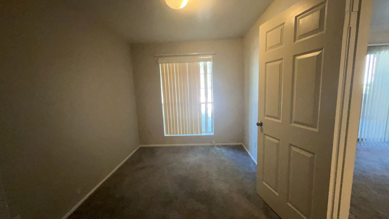 1351 N Pleasant Dr #1024 - Photo 4 of 12