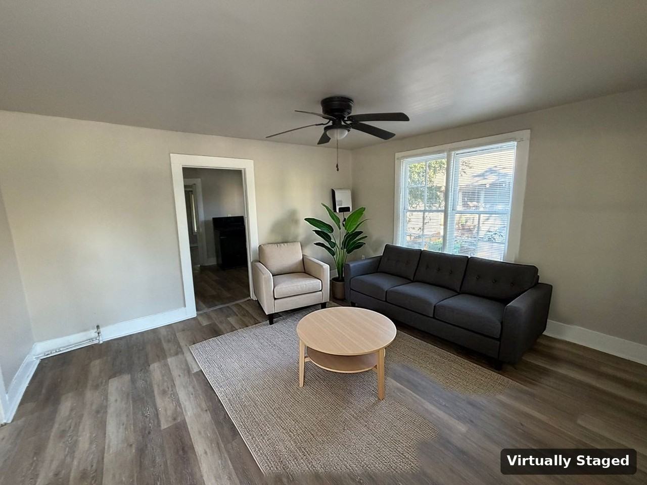 2208 Brown St - Photo 3 of 16