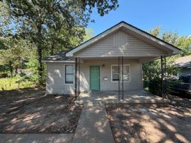 2208 Brown St - Photo 1 of 1