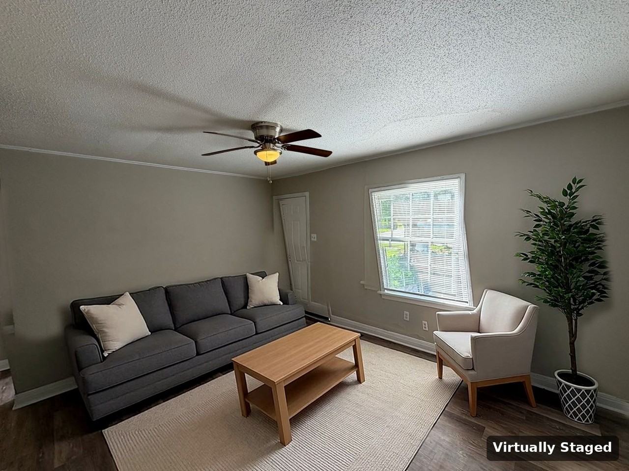 2414 Franklin St - Photo 3 of 18