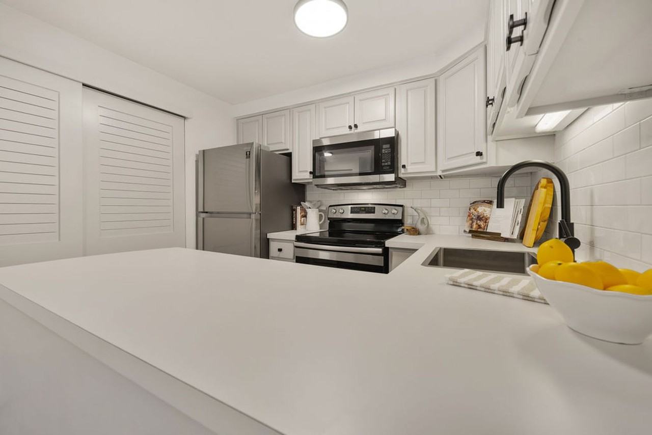 Fayetteville Pines Townhouses - Photo 3 of 50
