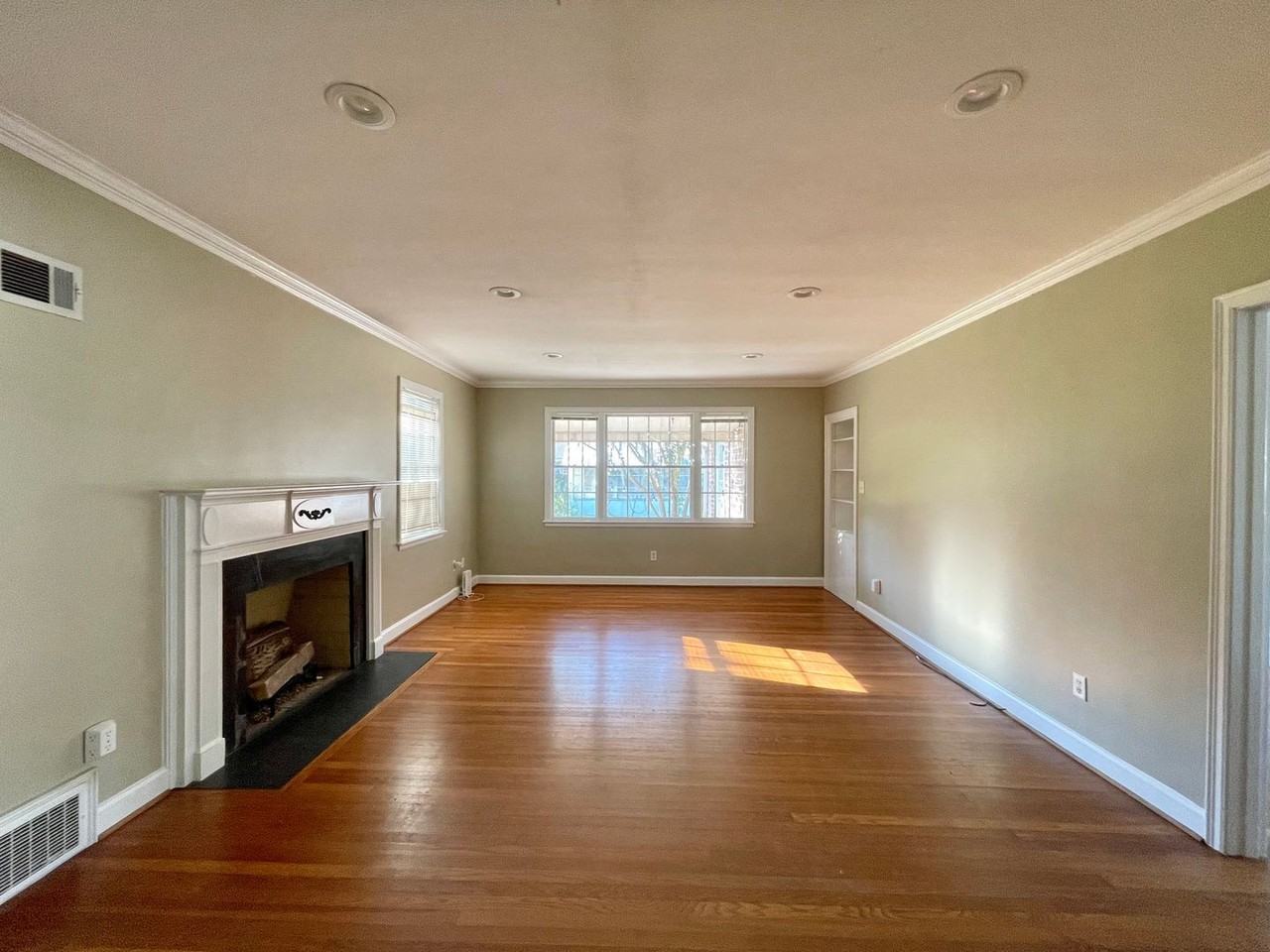 1217 Brightwood Dr - Photo 6 of 18