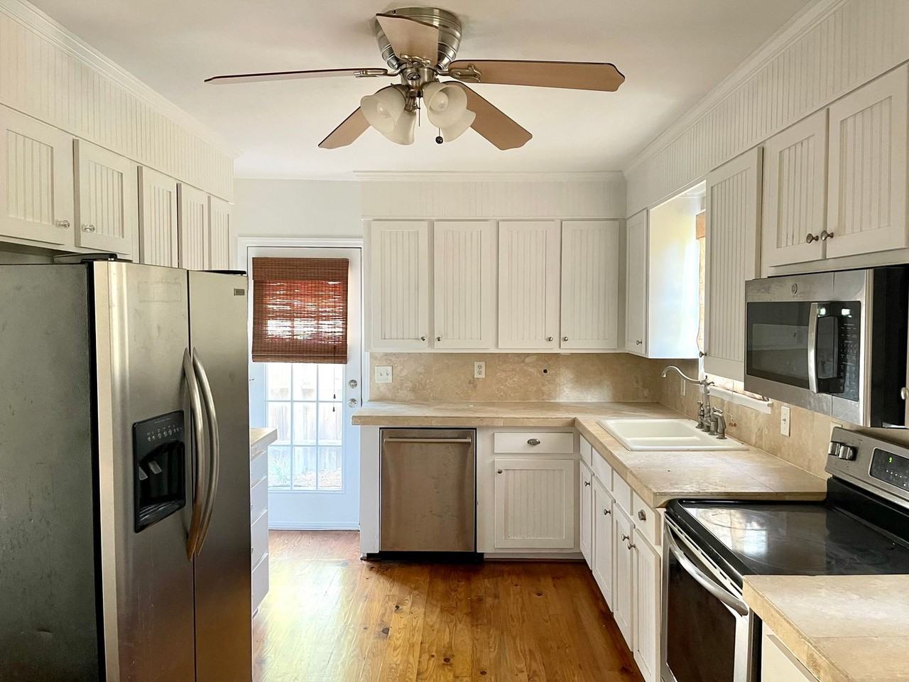 1217 Brightwood Dr - Photo 7 of 18