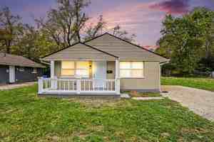 featured image of 1625 Linnbrook Dr
