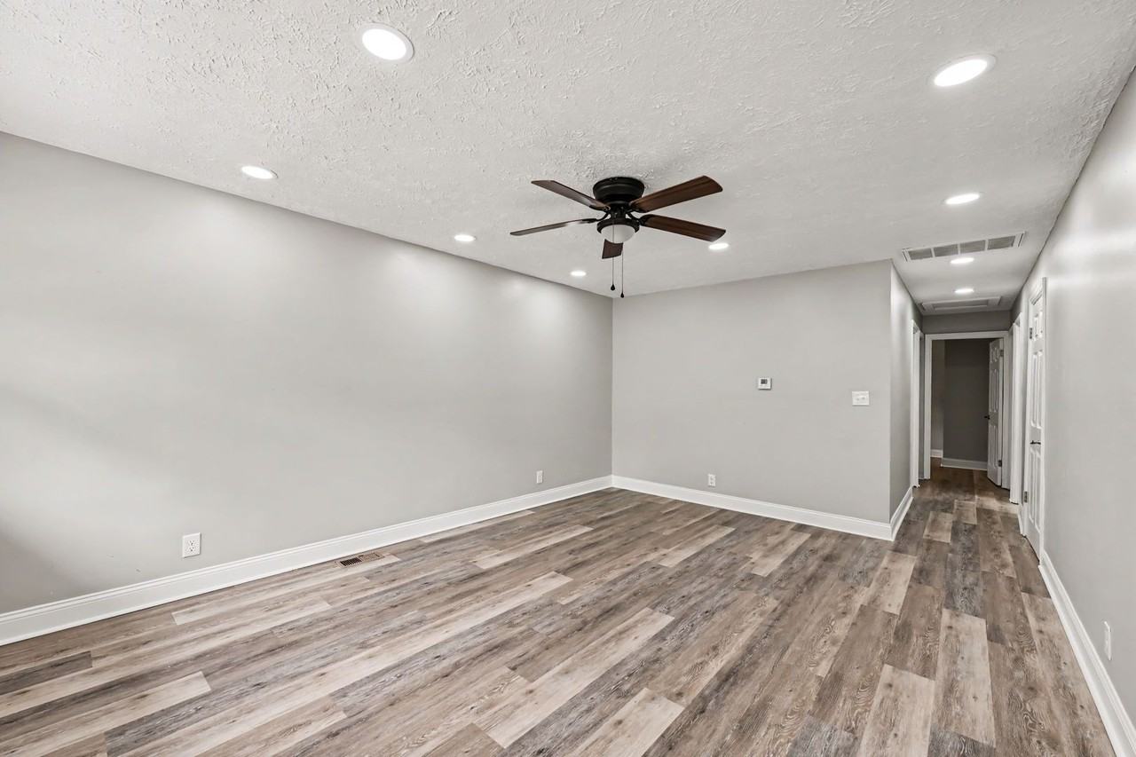 1625 Linnbrook Dr - Photo 6 of 26