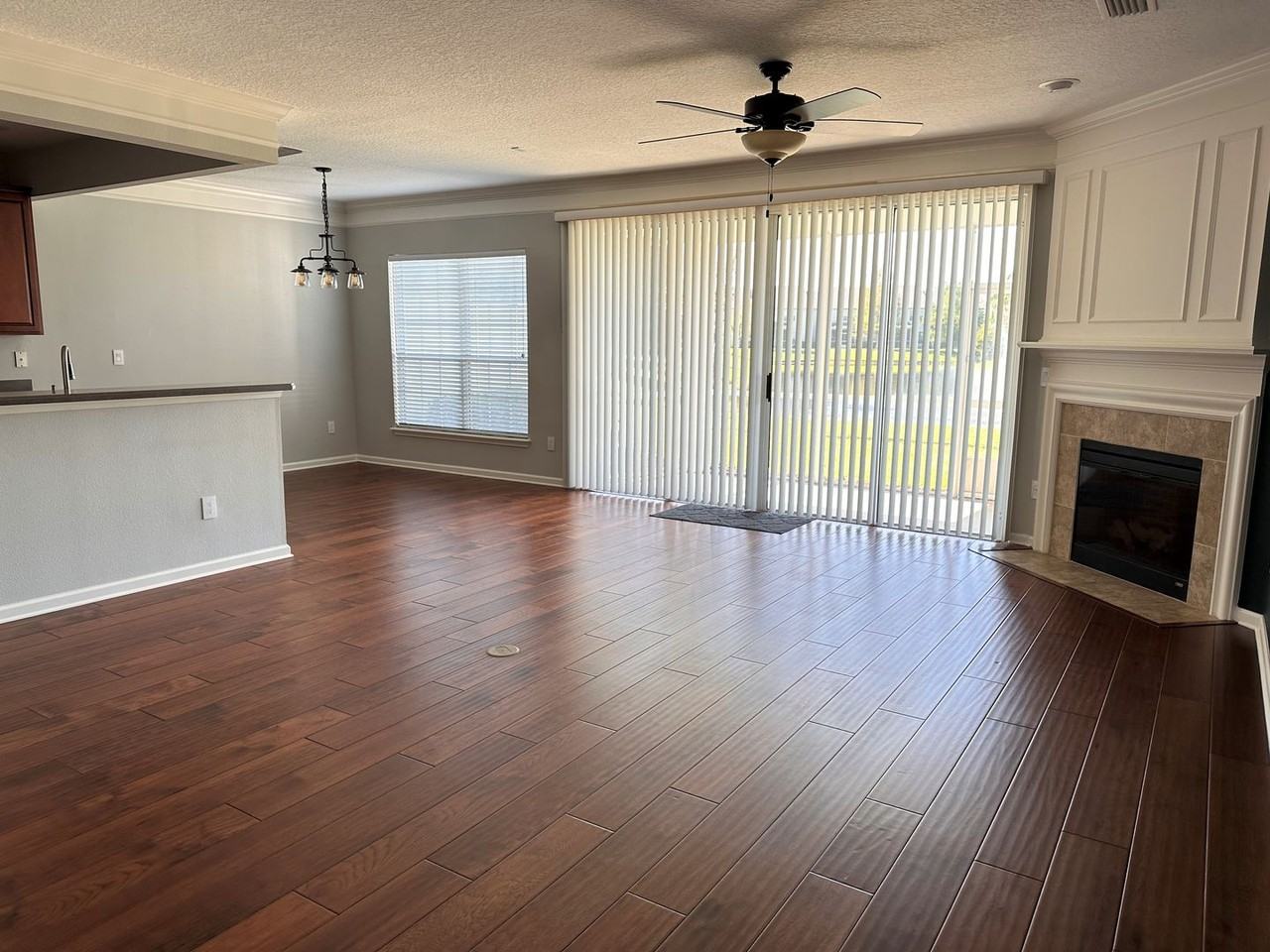 8398 Cannonwood Ln - Photo 3 of 30