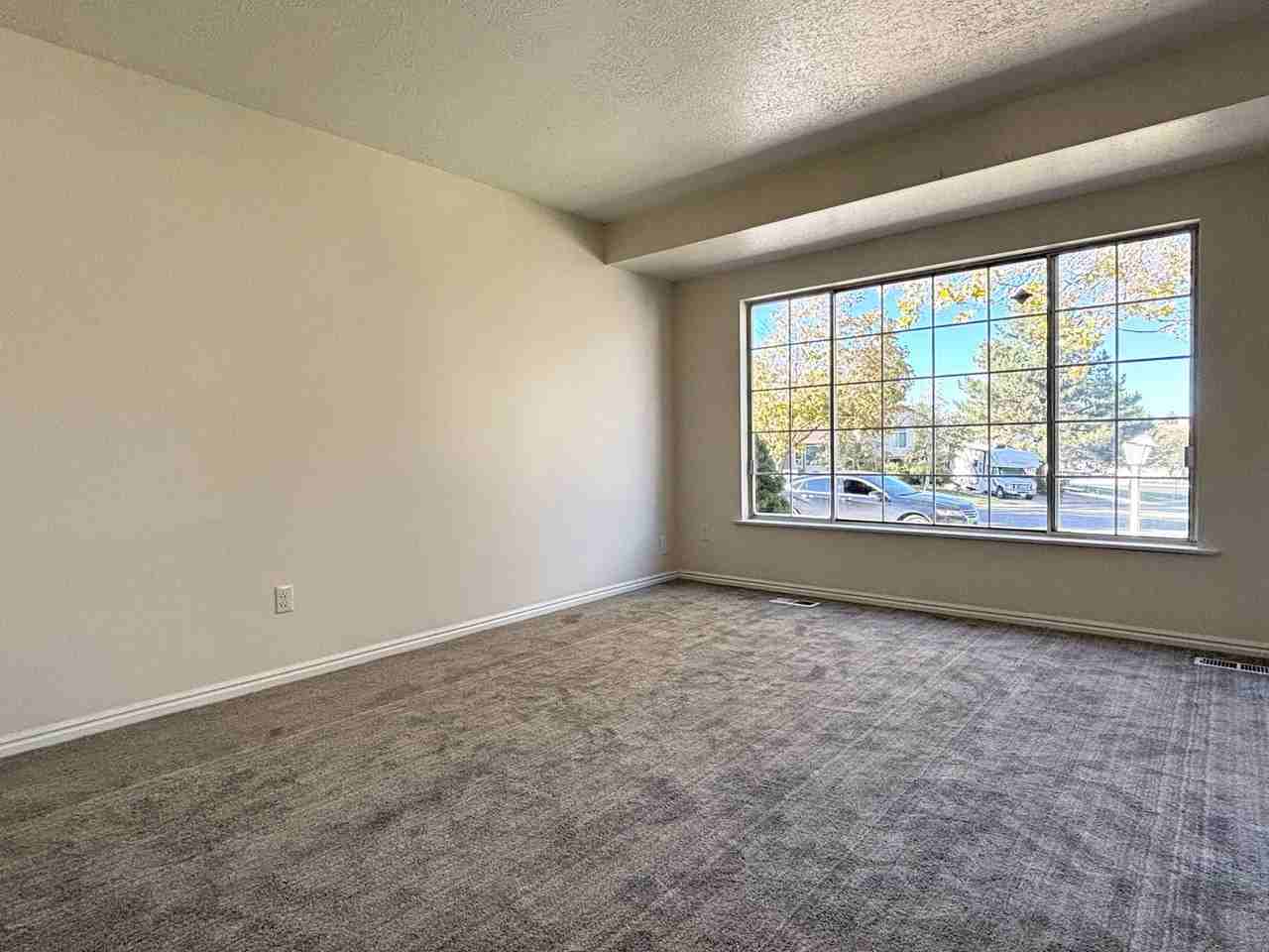 4333 S Star View Cir - Photo 3 of 38