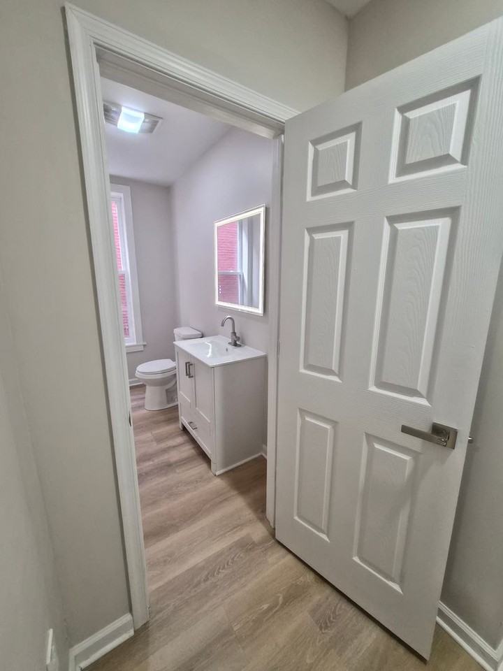 423 Mauch Chunk St - Photo 7 of 16