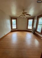 featured image of 542 W 11th St