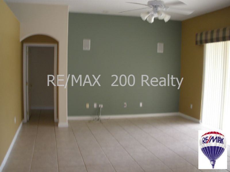 9220 Hidden Stream Ct - Photo 3 of 13