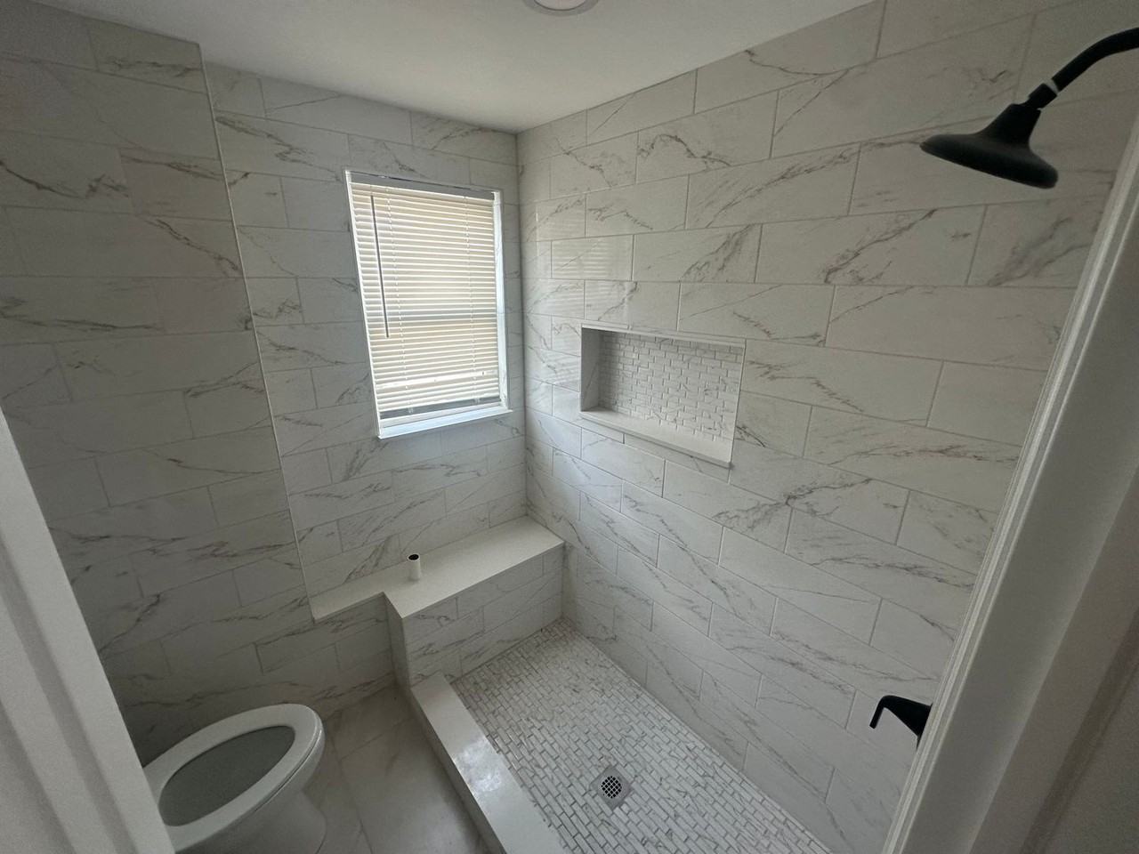 100 100 Drive Dr - Photo 5 of 9