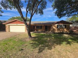 featured image of 5705 Starlight Dr