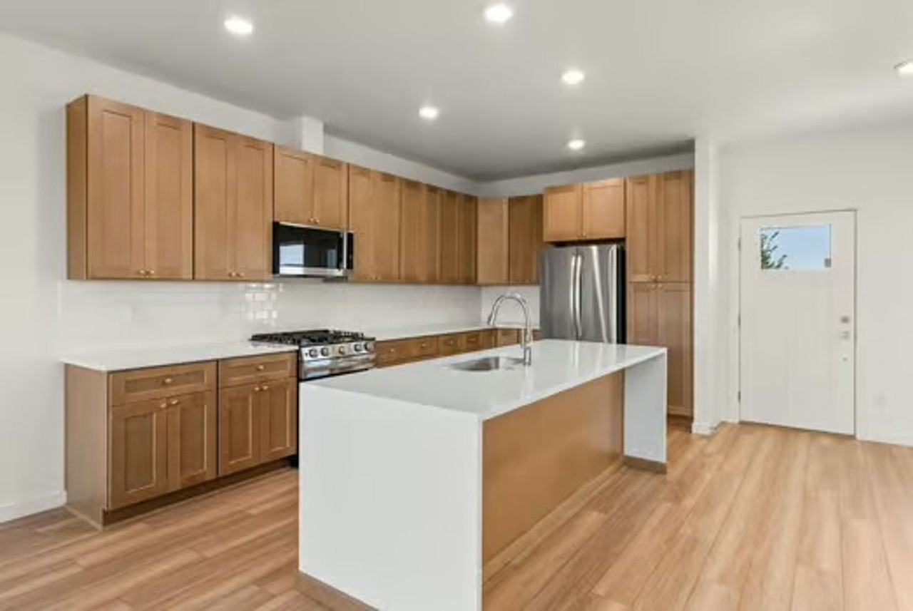 830 Spaniel Ln - Photo 3 of 25