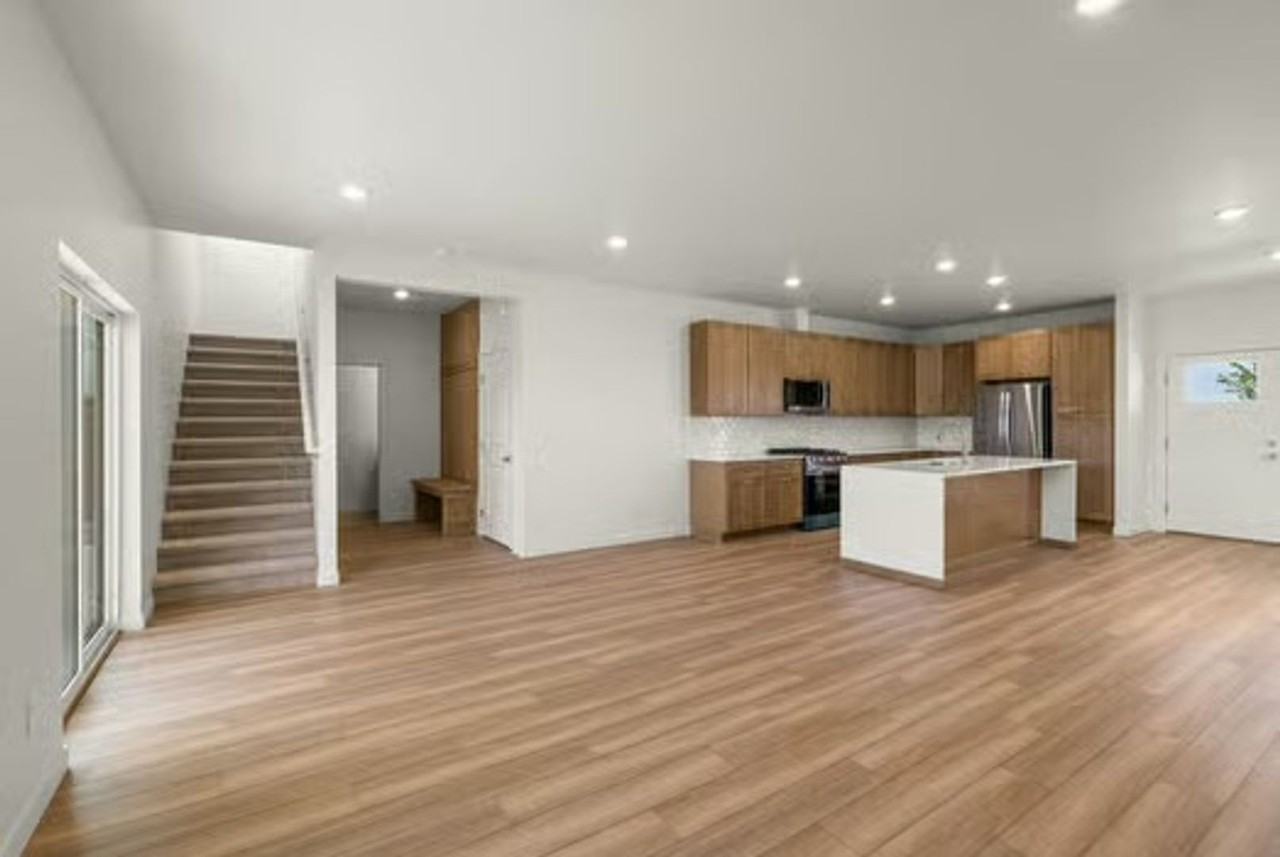 830 Spaniel Ln - Photo 4 of 25