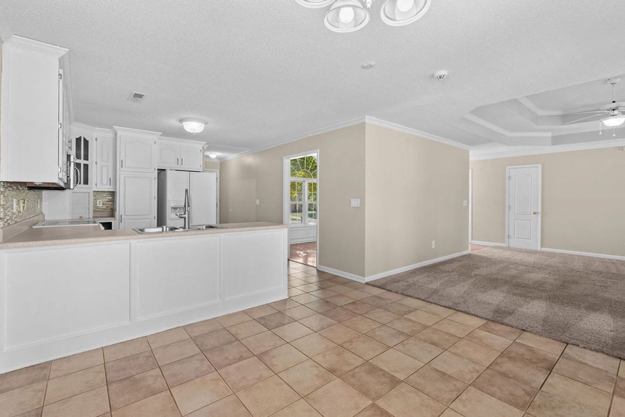 185 Raspberry Way - Photo 7 of 27