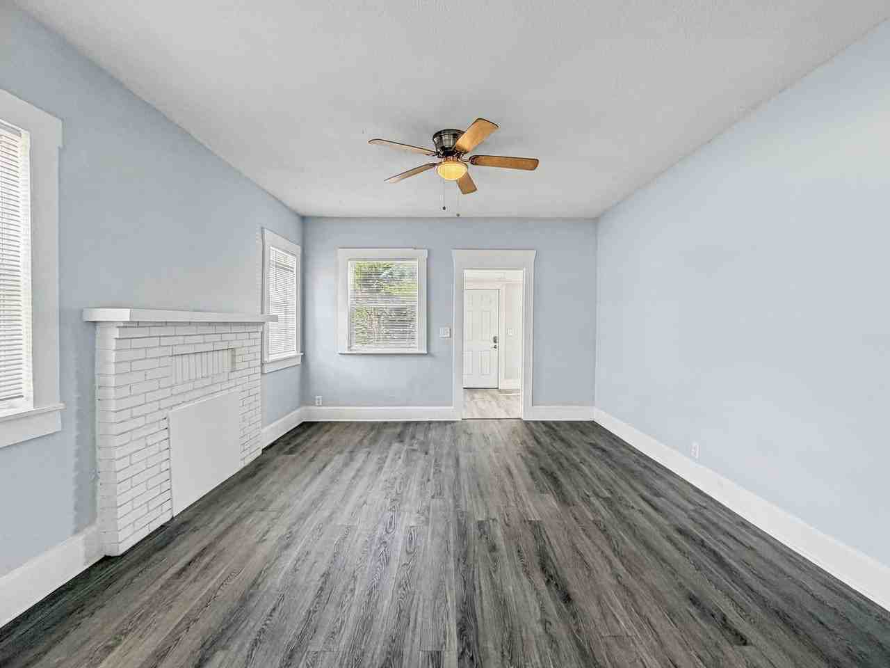 1909 19th St S - Photo 3 of 25