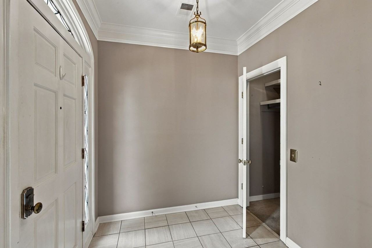 541 Armistead Pl - Photo 5 of 17