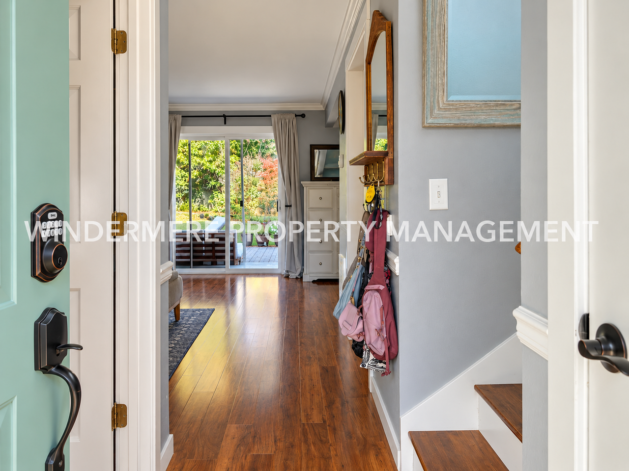 186 Ne Union St - Photo 2 of 17