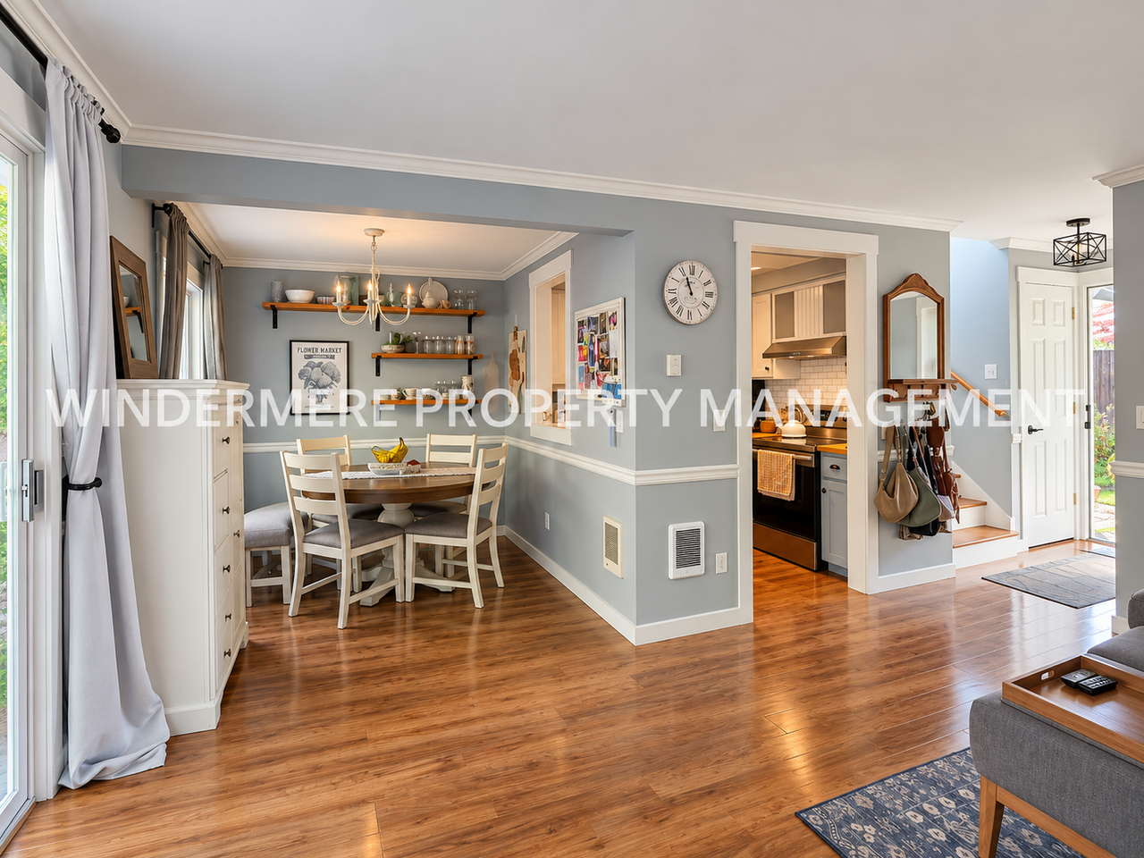 186 Ne Union St - Photo 6 of 17