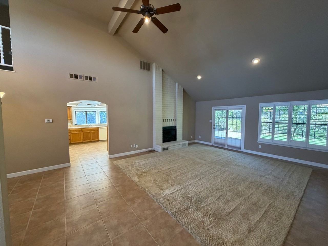 1433 Keagle Way - Photo 4 of 21
