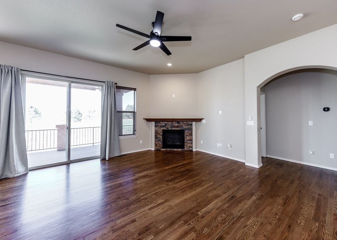 13136 Thumbprint Ct - Photo 3 of 50
