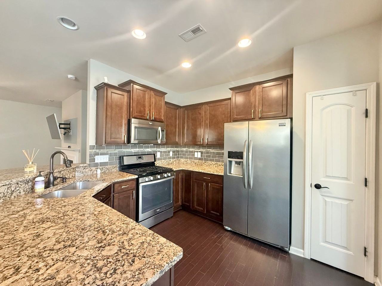 114 Brier Crossings Loop - Photo 5 of 19
