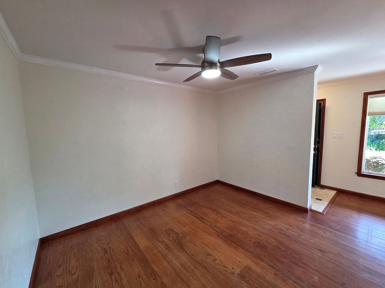 1607 Franrose Ln - Photo 6 of 27