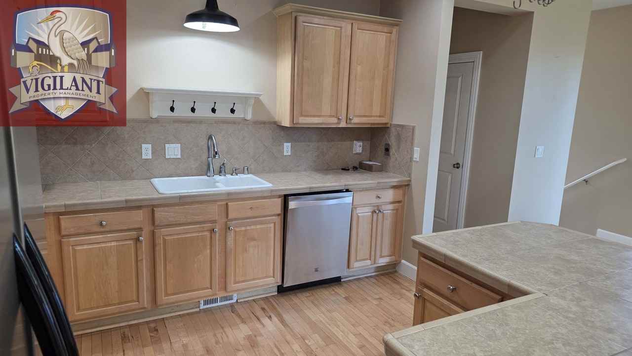 9409 Ne 84th Ct - Photo 3 of 31