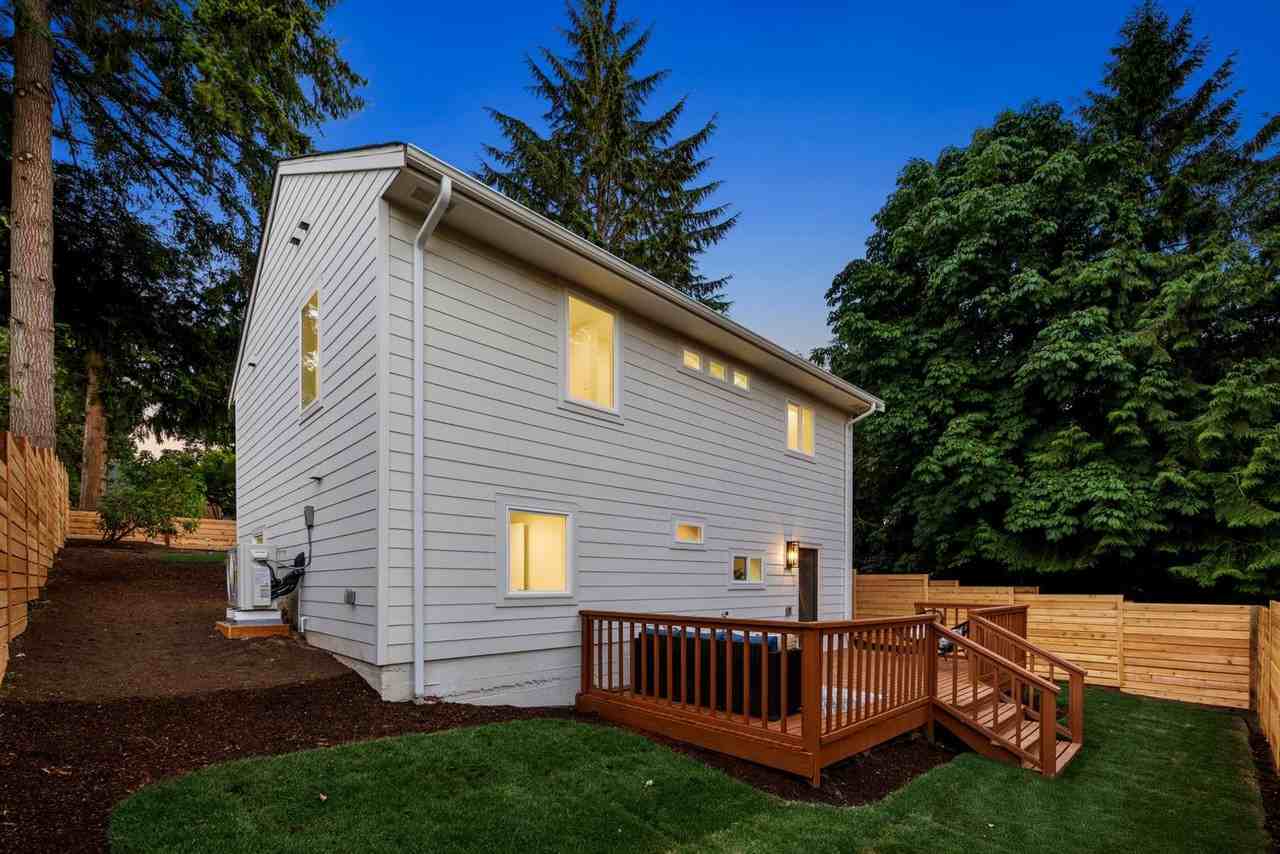 3002 Ne 97th St - Photo 5 of 50