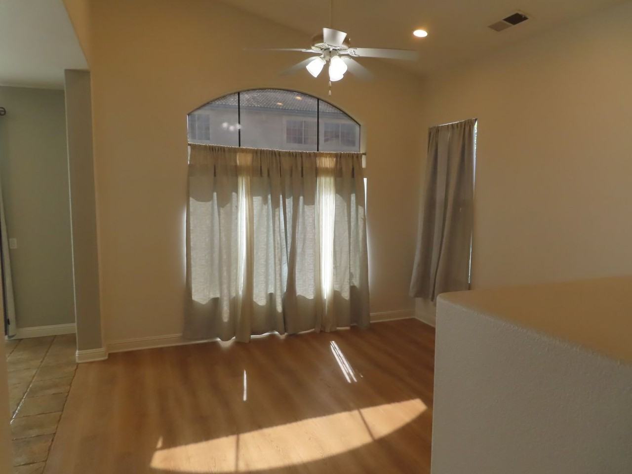 284 Manzanilla Way - Photo 5 of 29