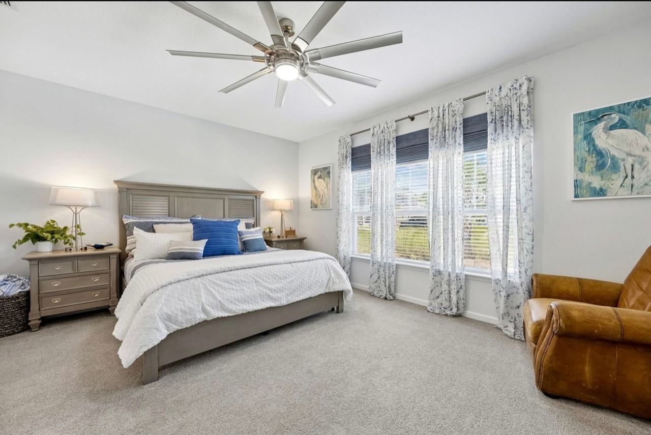 270 Daydream Ave - Photo 7 of 17