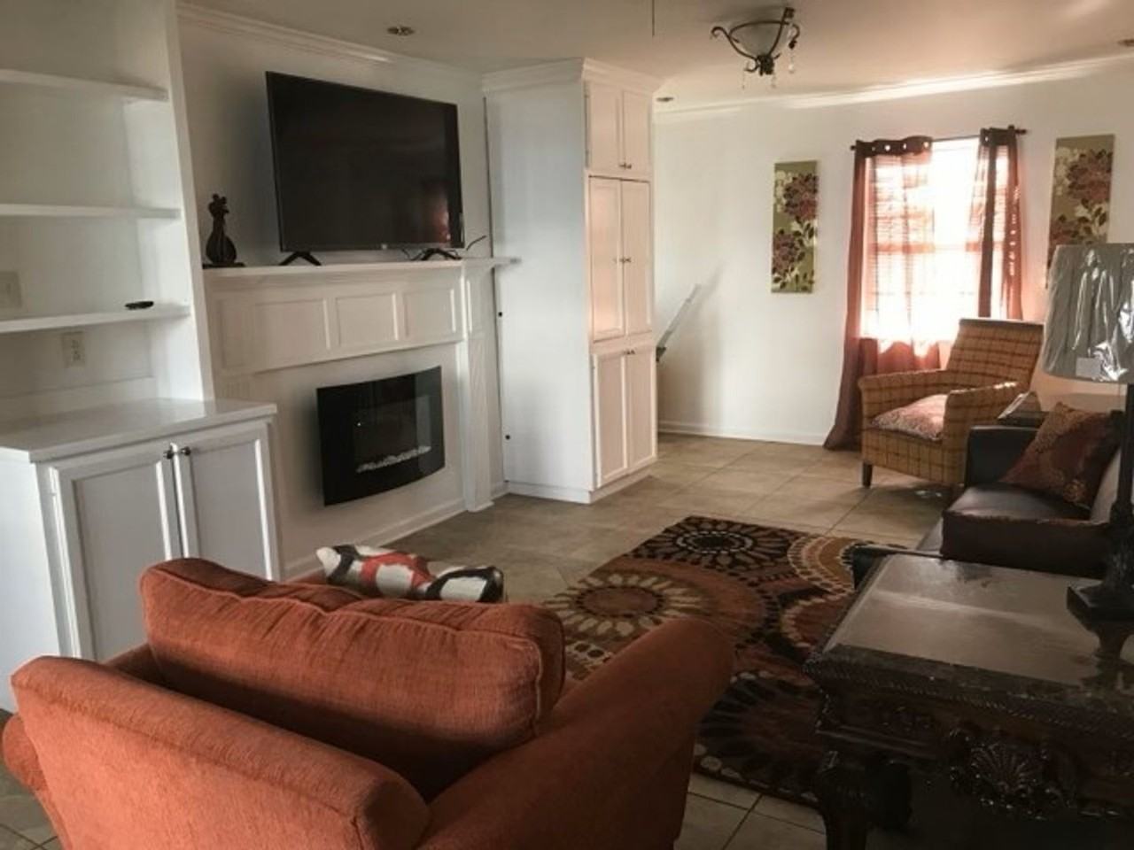4013 Beech St - Photo 3 of 6