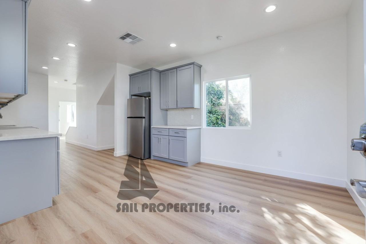 8686 Hastings Cir - Photo 4 of 25