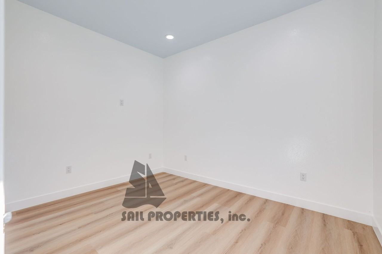 8686 Hastings Cir - Photo 7 of 25