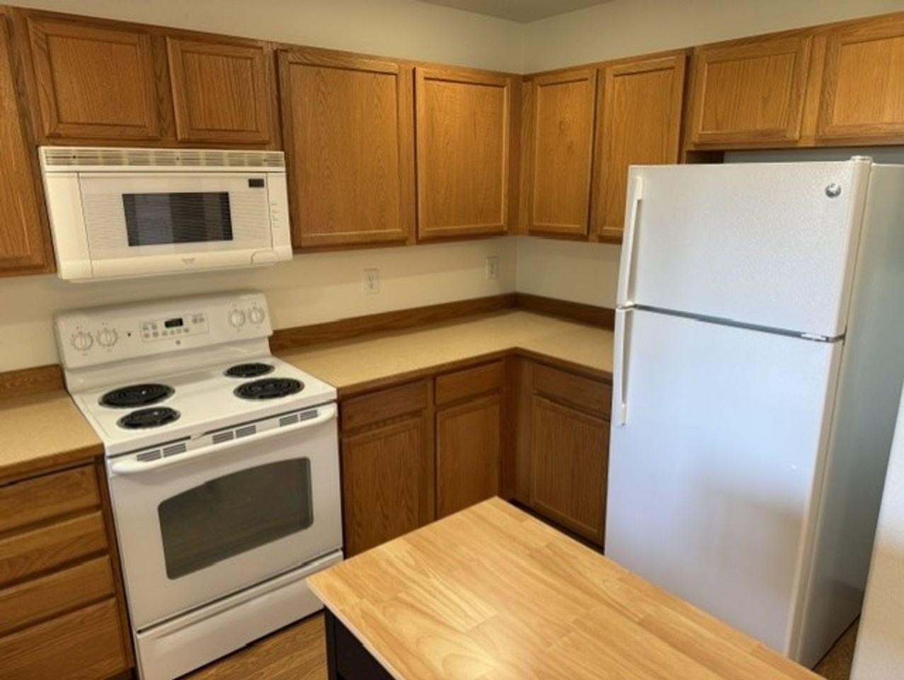 302 Denny Ave - Photo 3 of 19