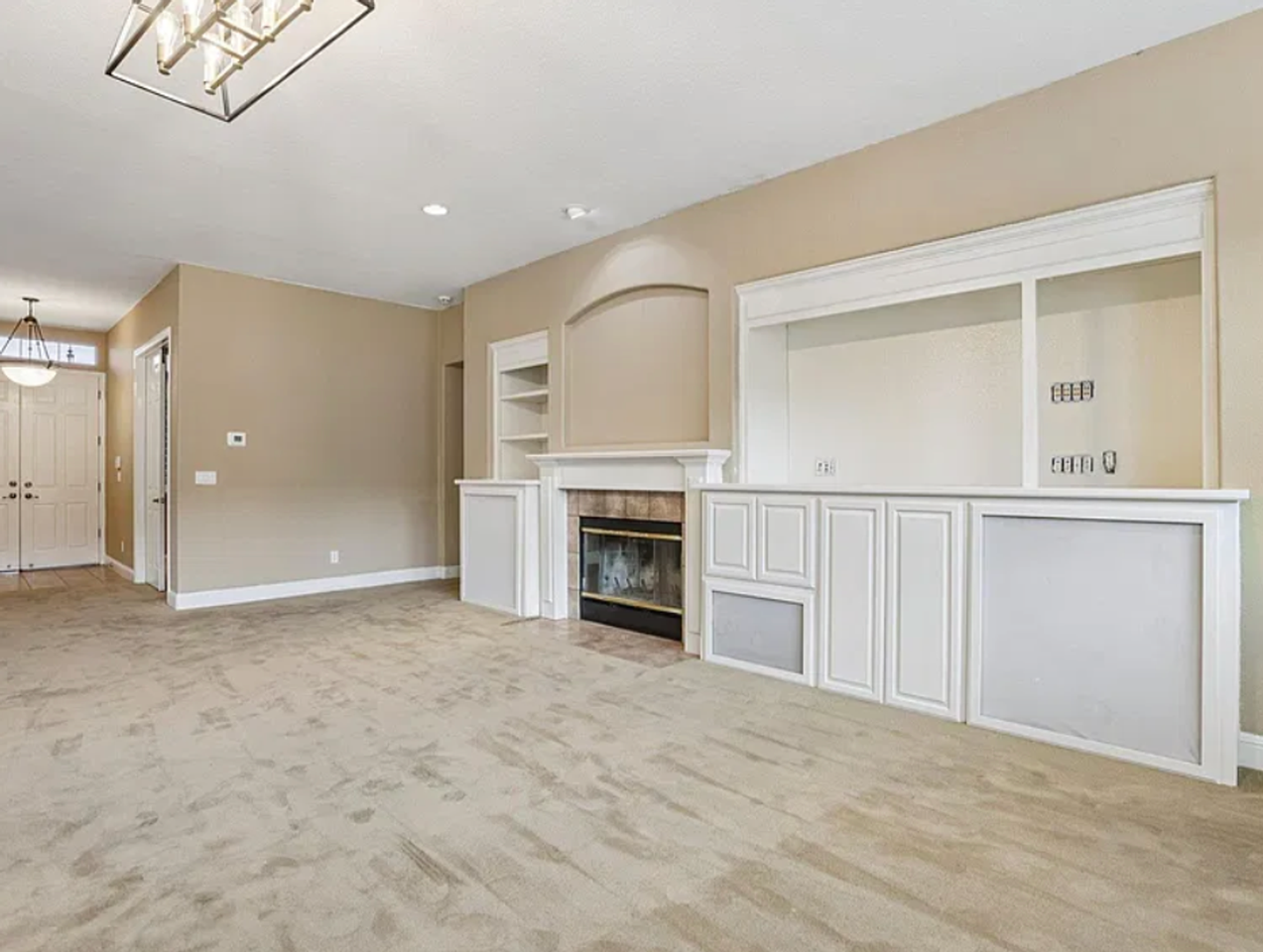 5227 Ramsdell Ct - Photo 6 of 45