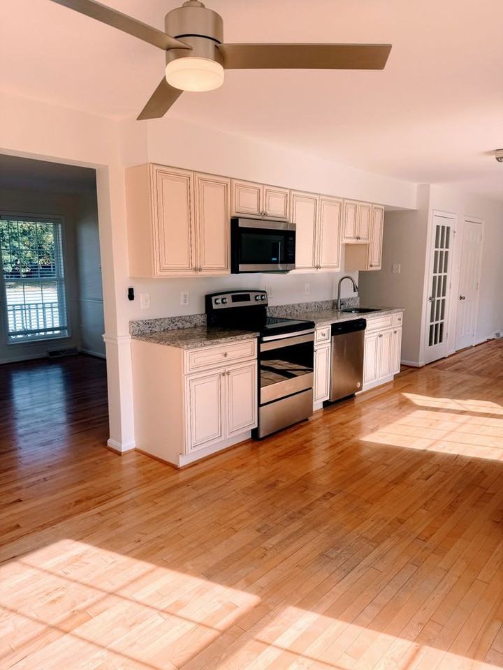 11212 Kent Ct - Photo 5 of 27