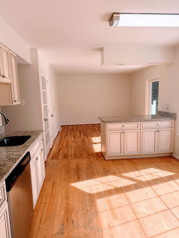 11212 Kent Ct - Photo 7 of 27