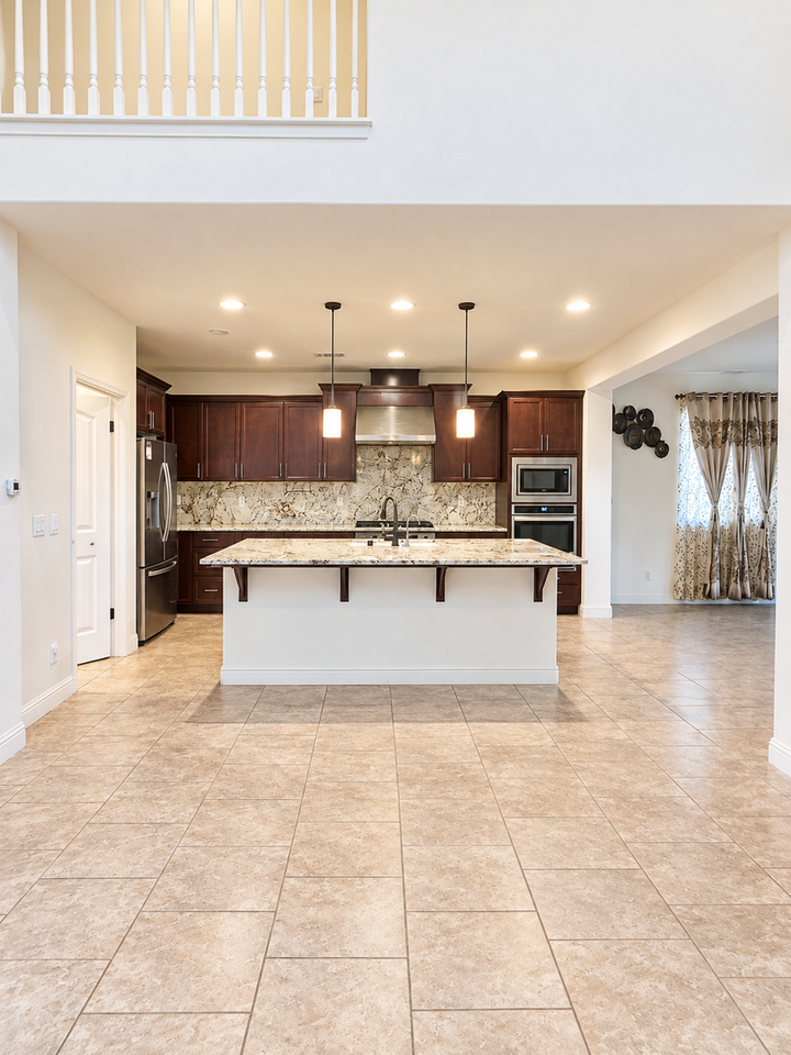 4258 N Rosalia Ave - Photo 4 of 14